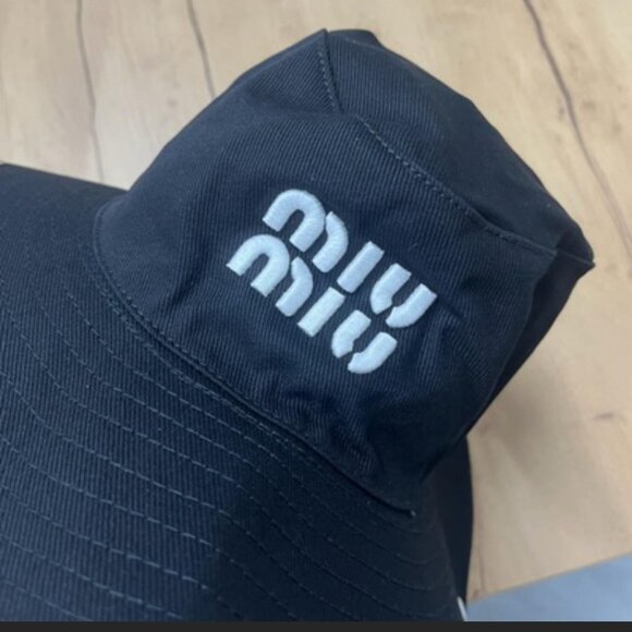 New boutique brand miu miu bucket hat - Picture 4 of 4